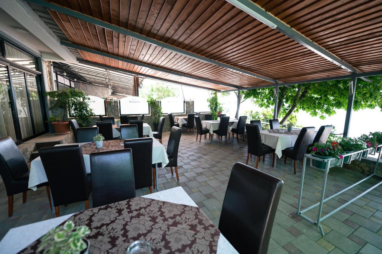 Hotel Holiday-M Ohri Dış mekan fotoğraf