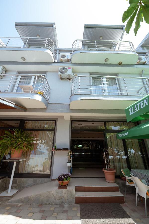 Hotel Holiday-M Ohri Dış mekan fotoğraf